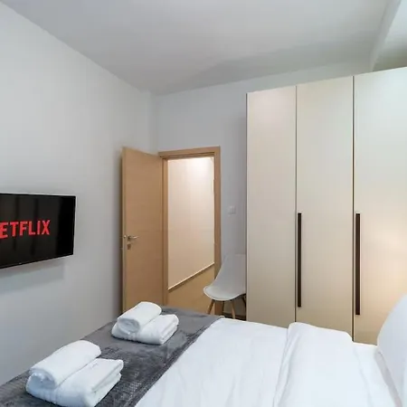 Apartment Luxmini 2bd Apt Near The Sea Thessaloniki